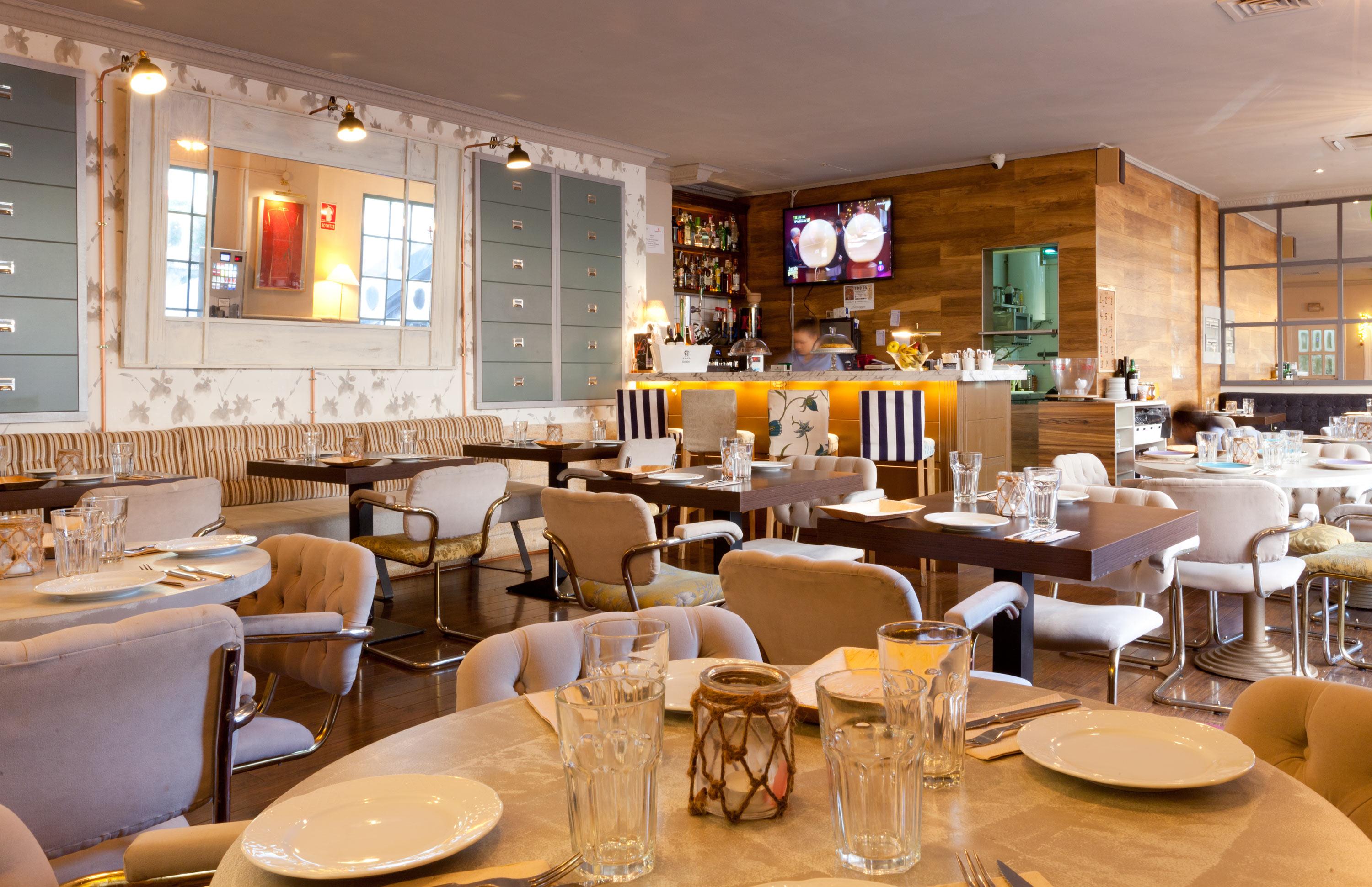 巴拉哈斯参议员酒店 马德里 外观 照片 Interior of a restaurant